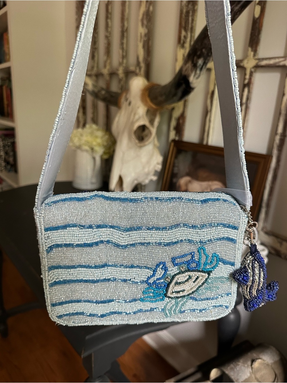 NWT Viral Handcrafted In India Blue Whale Beaded Bag with Charm ๐ ๐ ๐ - Picture 5 of 9